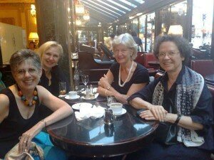 Summer goodbyes at the Café de la Paix